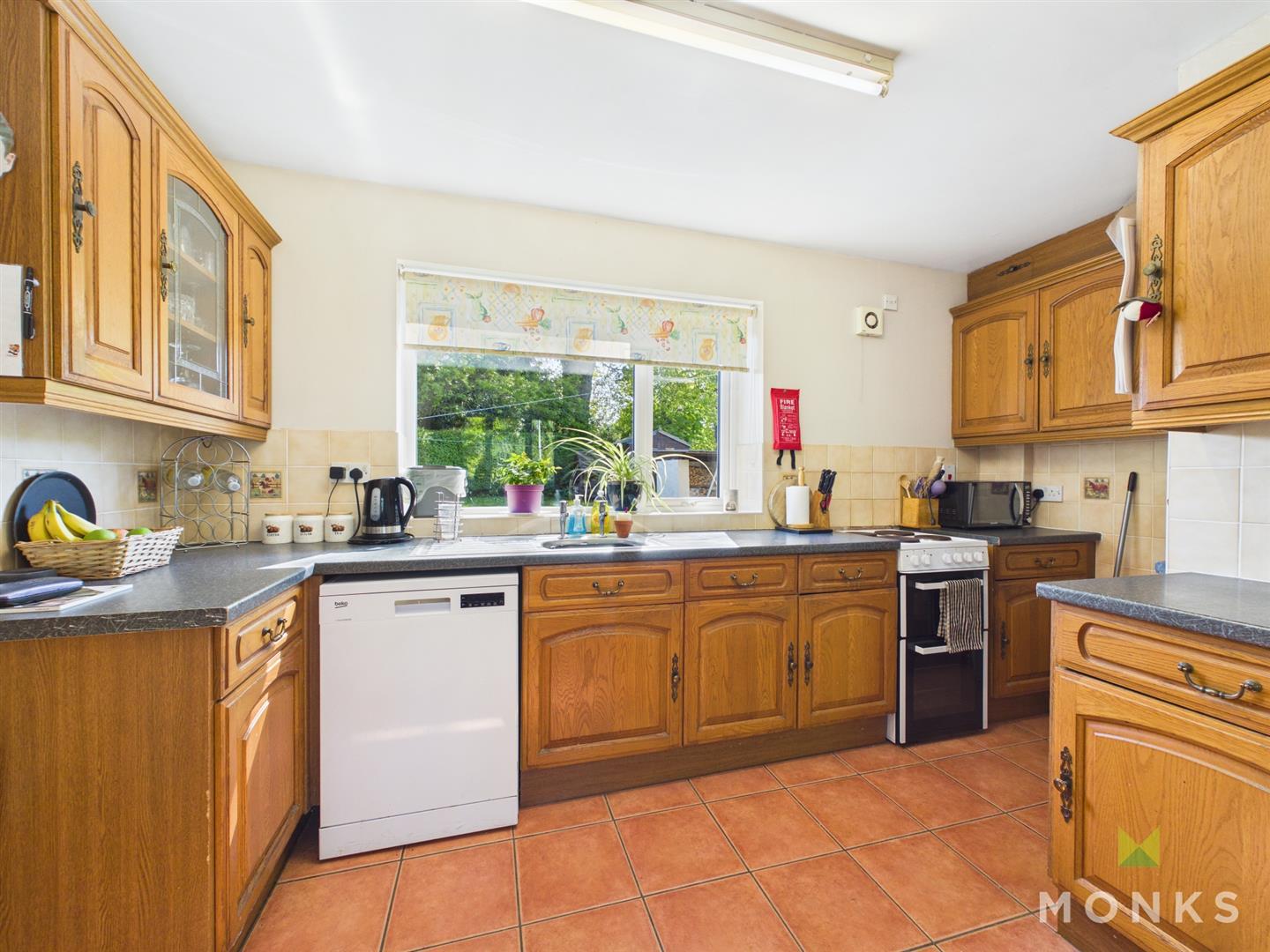 70 The Leasowes, Shrewsbury, SY5 9LU For Sale